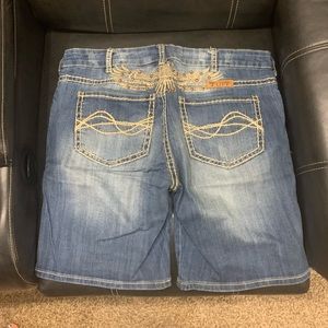 Cowgirl Tuff Bermuda Shorts- Hardly used!!